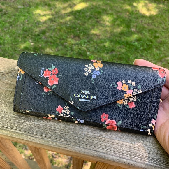 Authentic COACH LEATHER FLORAL SLIM FLAP WALLET